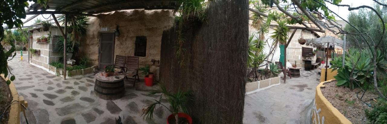 Casas Cueva Alfer * Fasnia