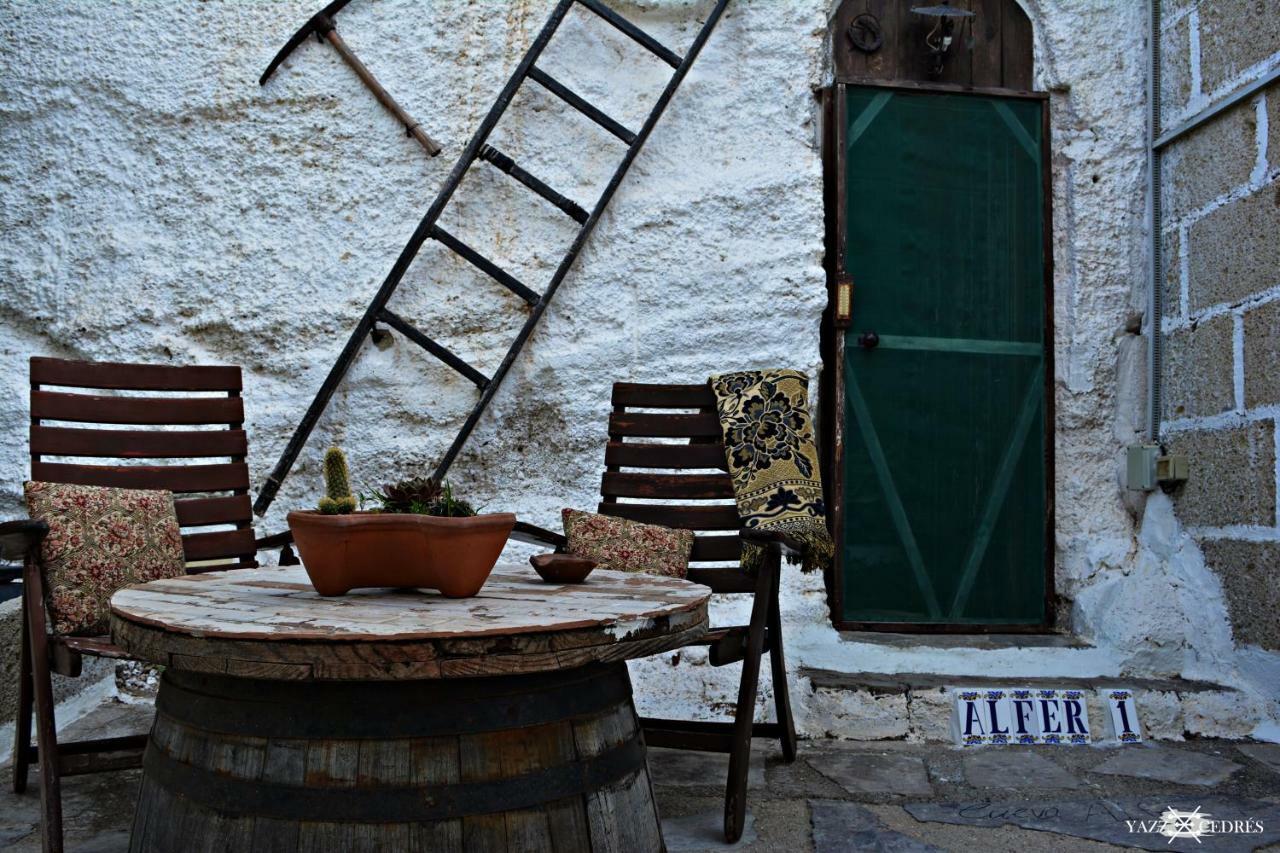 Casas Cueva Alfer Holiday home *